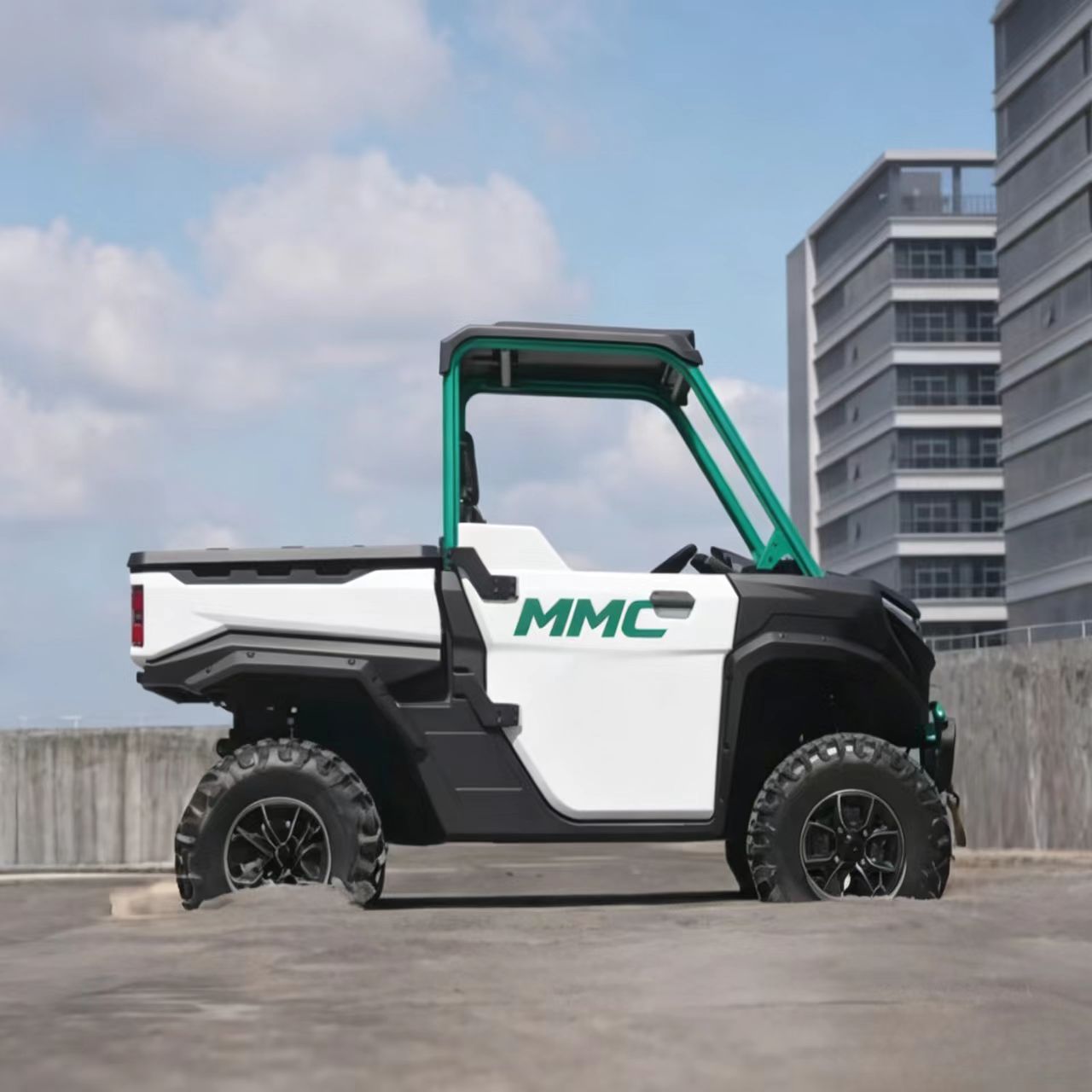 MMC 2026 Nuovo Veicolo Utilita - Electric Utv 4 Seater recensione e prezzo