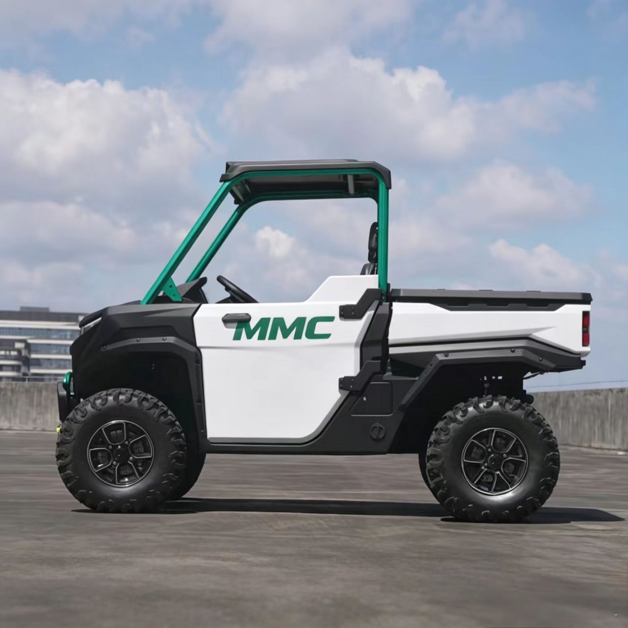 MMC 2026 Nuovo Veicolo Utilita - Electric Utv 4 Seater recensione e prezzo